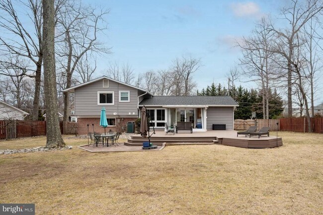 2405 Cedar Ln in Vienna, VA - Building Photo - Building Photo