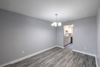 Belmont Place/La Fontaine in Houston, TX - Foto de edificio - Building Photo