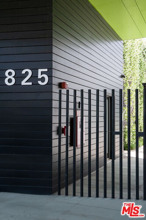 825 Kings Rd in West Hollywood, CA - Building Photo - Building Photo