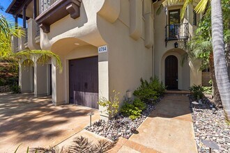 4754 Sunset Heights Ct in San Diego, CA - Building Photo - Building Photo