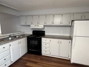 13207 Captain Cir in Willis, TX - Building Photo - Building Photo