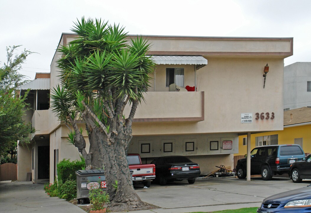 3633 Dunn Dr in Los Angeles, CA - Building Photo