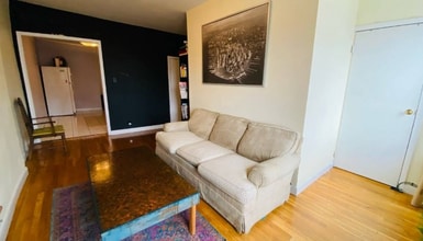 459 Irving Ave in Brooklyn, NY - Foto de edificio - Building Photo