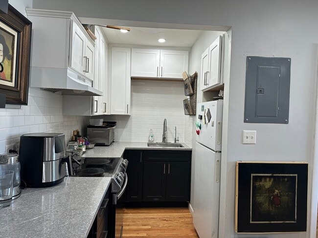 3 Arizona Terrace in Arlington, MA - Building Photo - Building Photo