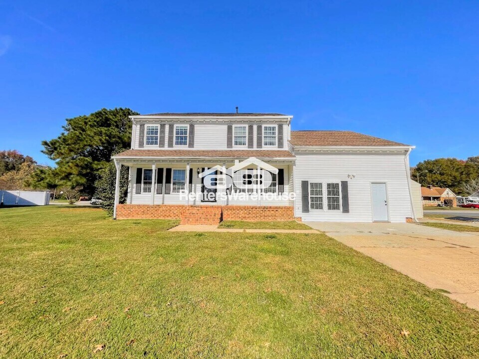 700 Rumford Ct in Chesapeake, VA - Building Photo