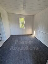 609 W Mather St in Alton, IL - Building Photo