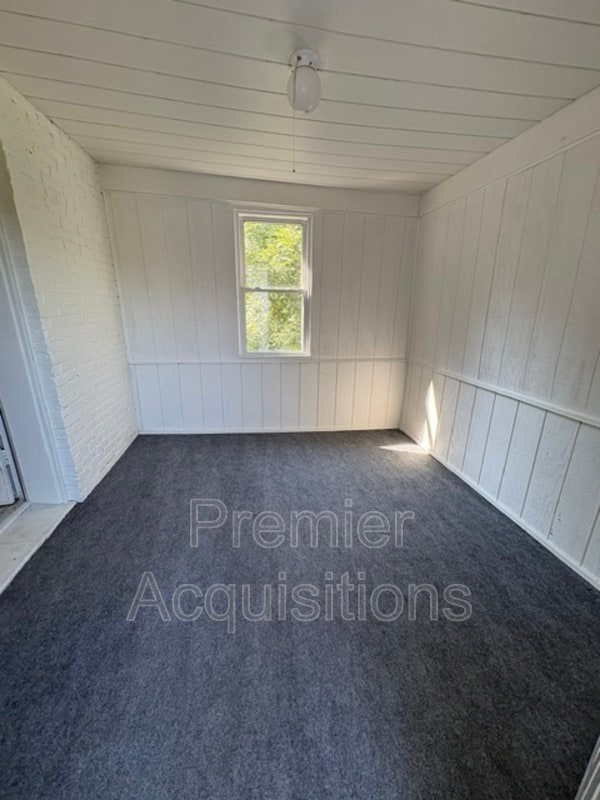 property at 609 W Mather St