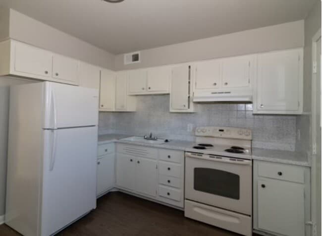 Rosewood Apartments in Little Rock, AR - Building Photo - Building Photo