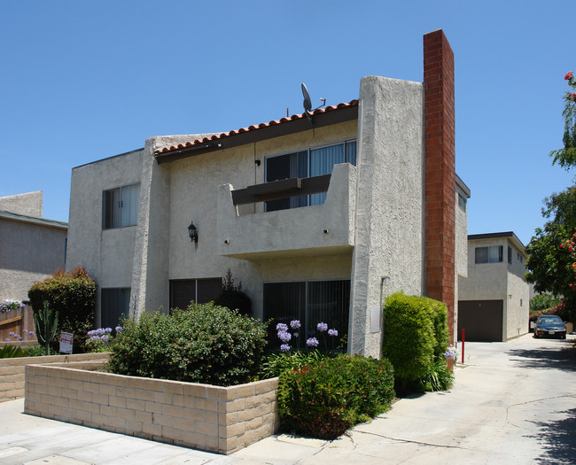 16842 Lynn St in Huntington Beach, CA - Building Photo - Building Photo