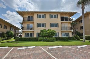 3400 Gulf Shore Blvd N-Unit -H2 in Naples, FL - Building Photo - Building Photo