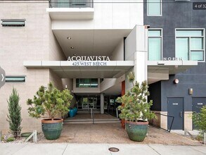 425 W Beech, Unit 622 in San Diego, CA - Building Photo - Building Photo