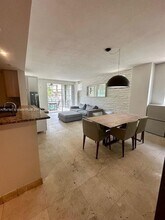 140 Meridian Ave in Miami Beach, FL - Building Photo - Building Photo