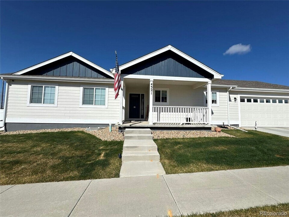 4321 Yellowbells Dr in Evans, CO - Building Photo