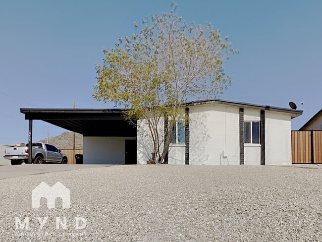 property at 10435 N 11th Ave