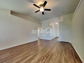 10351 Chambersburg Dr in Independence, KY - Building Photo - Building Photo