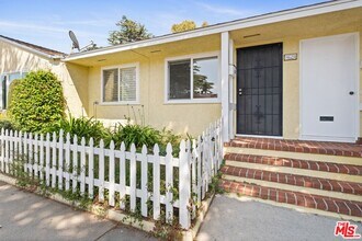 9620 Braddock Dr in Culver City, CA - Building Photo - Building Photo