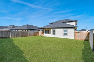 30903 Rockstock Rd in Fulshear, TX - Building Photo - Building Photo