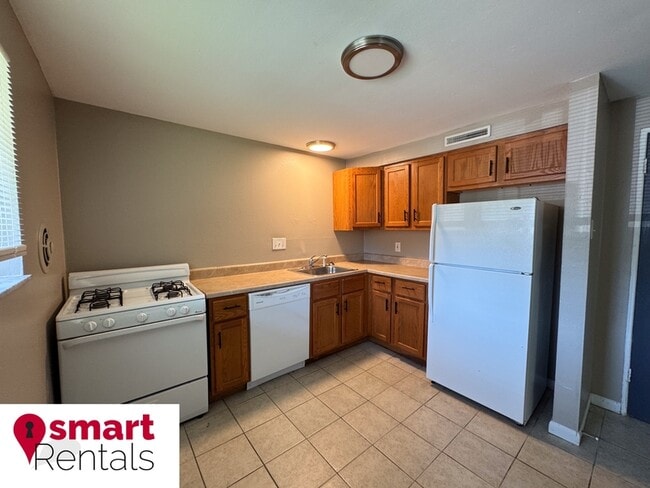 property at 467 S Holmes Ave