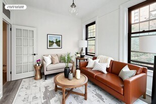 128 W 13th St in New York, NY - Building Photo