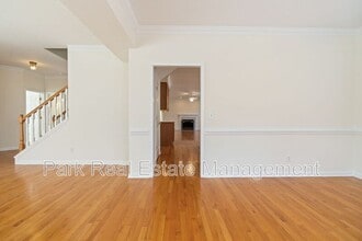 420 New Parkside Dr in Chapel Hill, NC - Building Photo - Building Photo