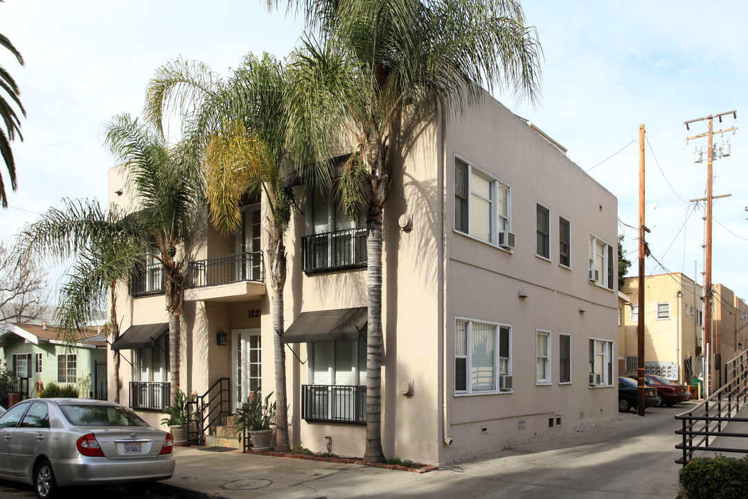 1221 E 6th St in Long Beach, CA - Building Photo