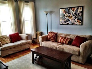 3 Irving St, Unit 3 in Medford, MA - Building Photo - Building Photo