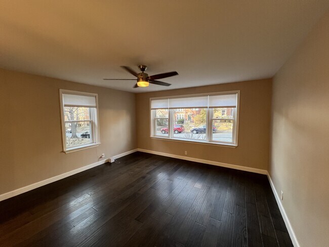 7526 Byron Pl in Clayton, MO - Building Photo - Building Photo