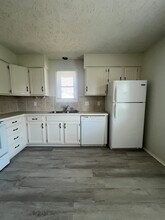 5051 Marshall Dr in Omaha, NE - Building Photo - Building Photo