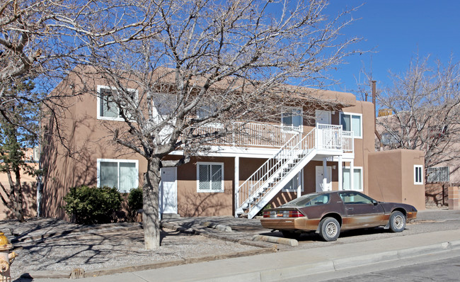 3201 Altamonte Ct NE in Albuquerque, NM - Foto de edificio - Building Photo