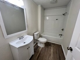 1221 Georgia St in Malvern, AR - Building Photo