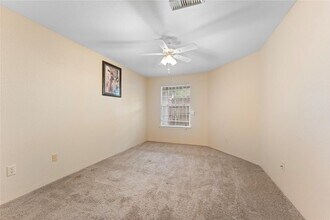 10871 Braes Bend Dr in Houston, TX - Building Photo - Building Photo