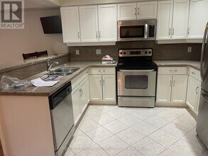 165 Terraview Crescent in Guelph, ON - Building Photo - Building Photo