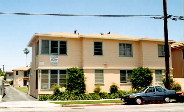 1515 E 3rd St in Long Beach, CA - Foto de edificio