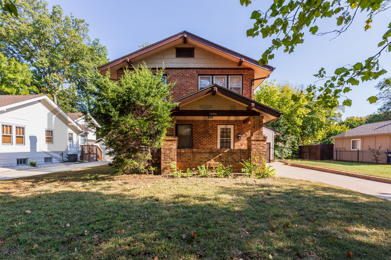 1406 Woodrow Ave in Wichita, KS - Foto de edificio