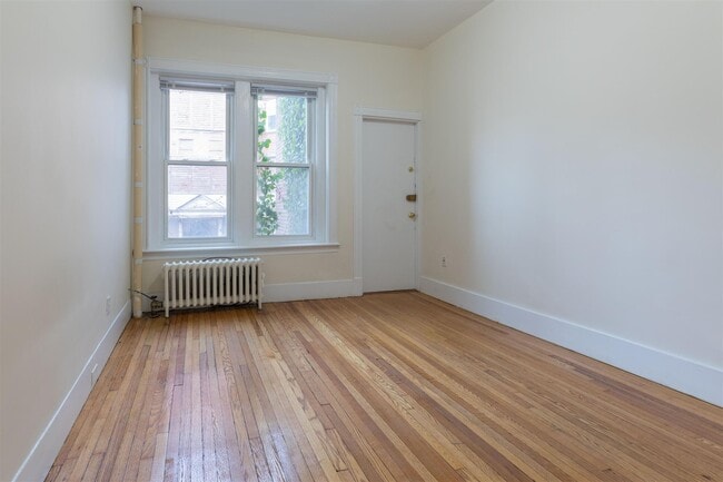 881 Massachusetts Ave, Unit 7 in Cambridge, MA - Building Photo - Building Photo