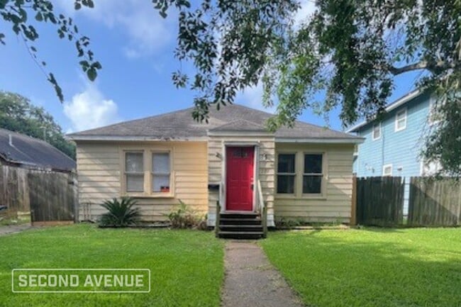 property at 223 10th Ave N