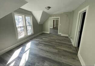 811 Park St SW in Grand Rapids, MI - Building Photo - Building Photo