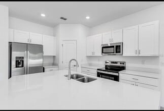172 Riverfront Wy in Edgewater, FL - Building Photo - Building Photo