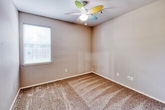 2617 Bissonet Dr, Unit 2041 in Denton, TX - Building Photo - Building Photo