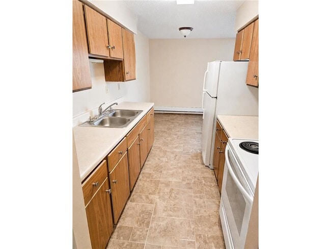 1515 Darling Dr in Worthington, MN - Building Photo - Building Photo