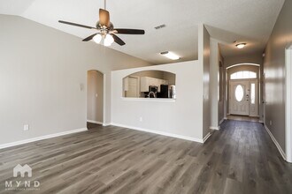 3225 Button Wood Dr in Middleburg, FL - Building Photo - Building Photo