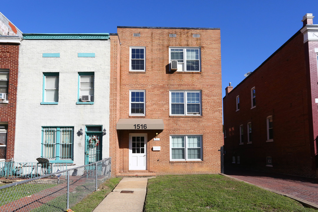 1516 E Capitol St NE in Washington, DC - Building Photo