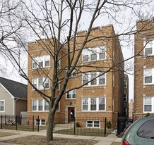 4944-4946 N Christiana Ave Apartamentos