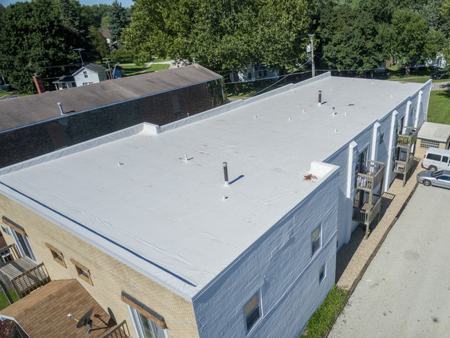 209 Liberty St in Gardner, IL - Foto de edificio - Building Photo