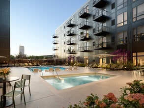 Evoni in Milwaukee, WI - Foto de edificio - Building Photo