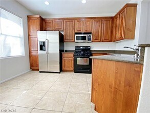 8557 Alocasia Ct in Las Vegas, NV - Building Photo - Building Photo