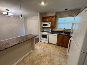 241 Cedarmere Cir in Owings Mills, MD - Building Photo - Building Photo