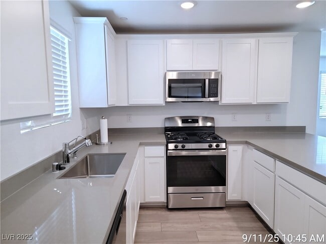 property at 6246 Foxes Dl St