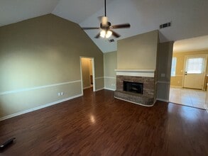 1905 Christine Dr in Byram, MS - Building Photo - Building Photo