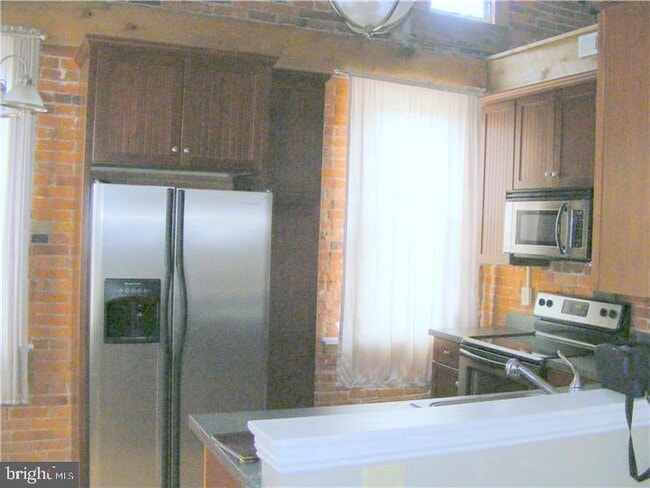 19 E Broad St-Unit -A6 in Trumbauersville, PA - Building Photo - Building Photo